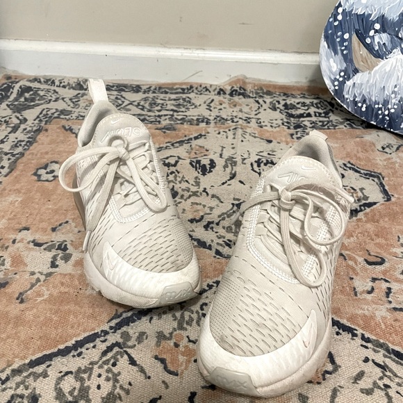 size 7.5 nike airmax 270’s pink+white - Picture 3 of 3